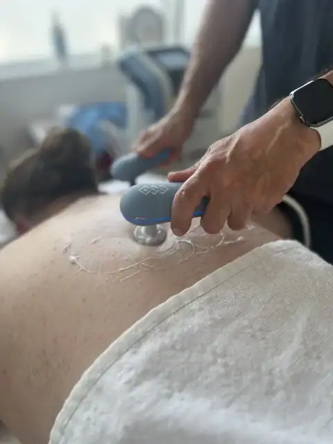 Terapie TECAR pentru durerile musculare